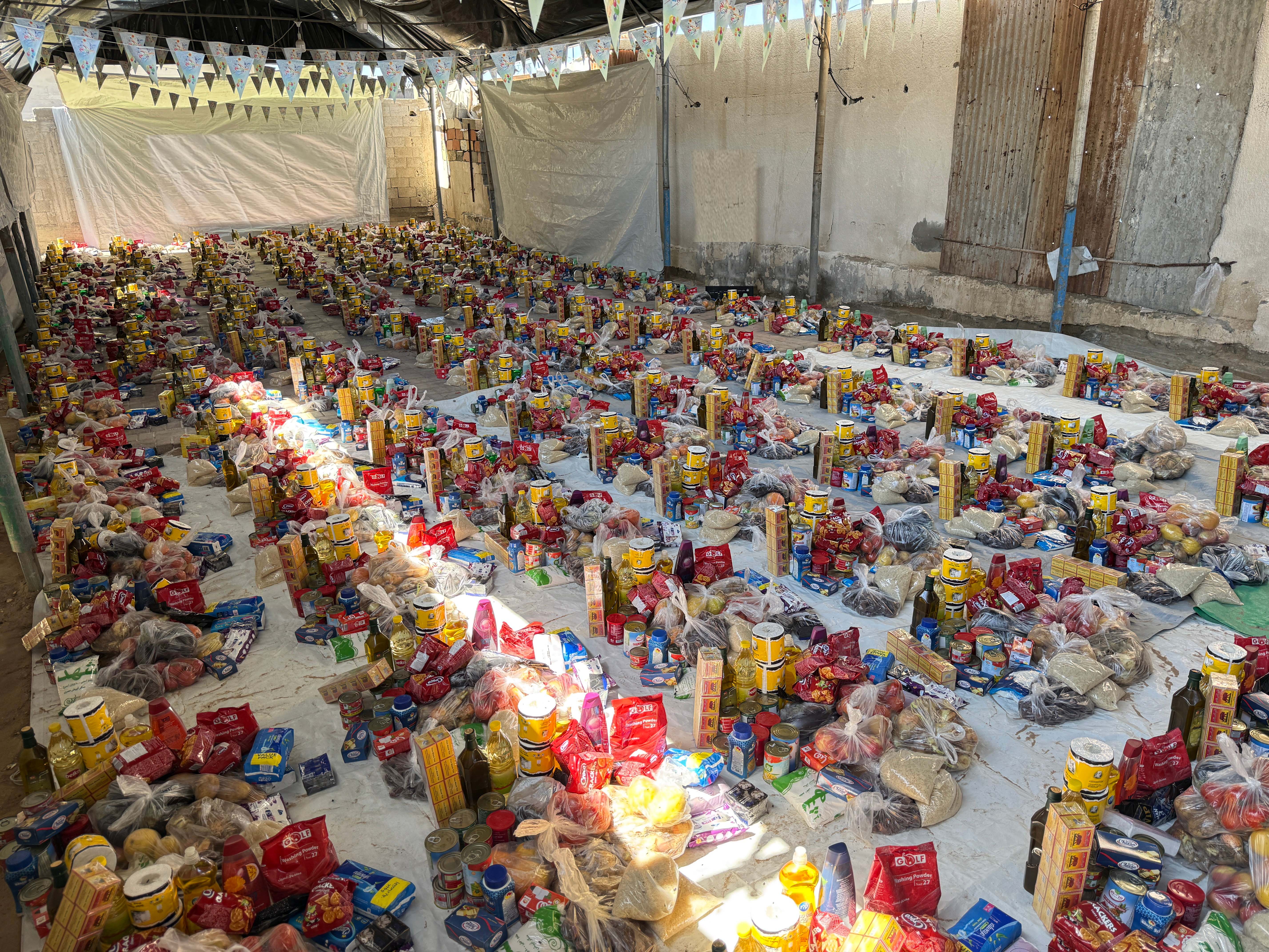 توزيع طرد غذائي 3*1